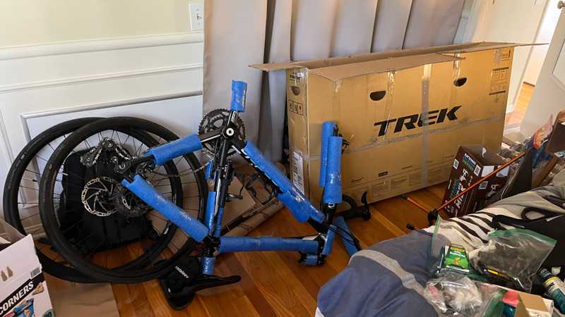 Packing my bike into a bike box for LAX–SFO